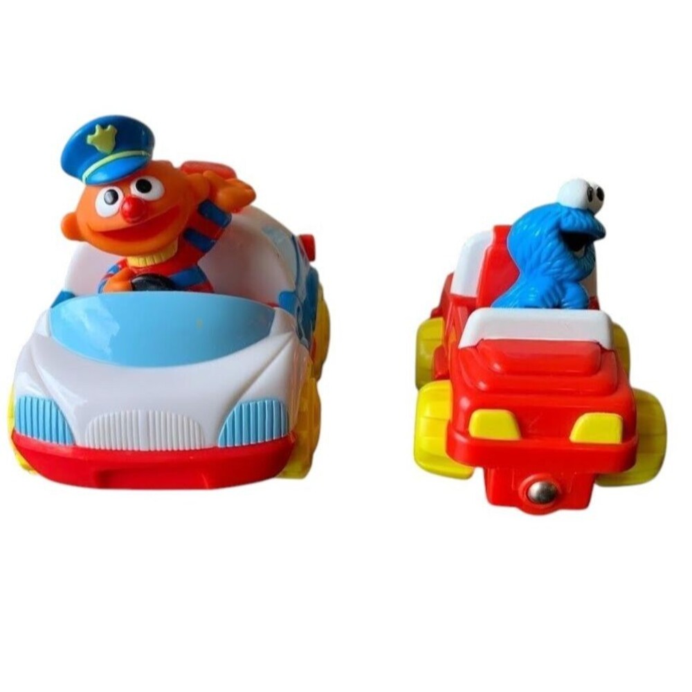 Vtg 1997 Tyco Toys Sesame Street Ernie & Cookie Monster Elmo Magnetic Car Works
